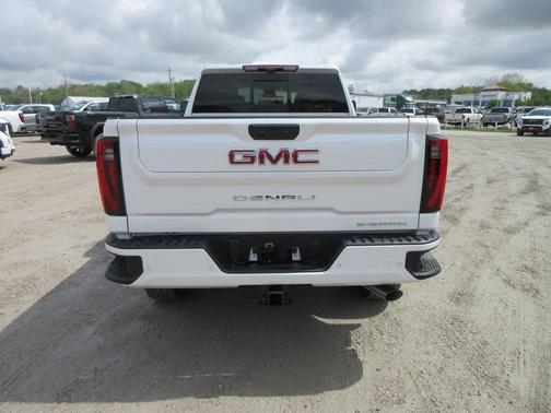 2025 GMC Sierra 2500 Denali