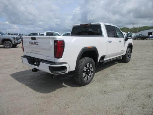 2025 GMC Sierra 2500 Denali
