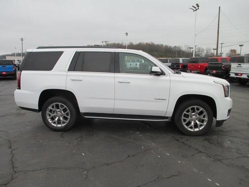 2017 GMC Yukon SLE