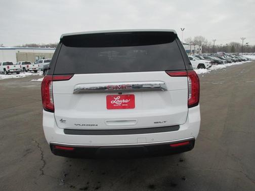 2024 GMC Yukon XL SLT