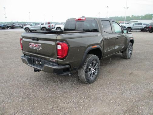 2025 GMC Canyon AT4