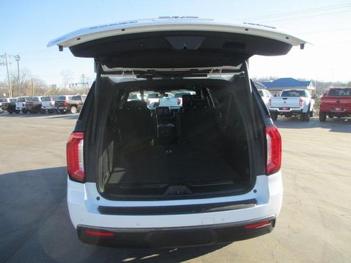 2021 GMC Yukon XL AT4