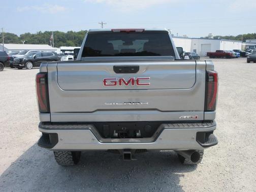 2025 GMC Sierra 2500 AT4