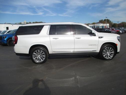 2024 GMC Yukon XL Denali