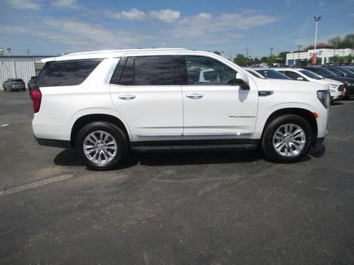 2021 GMC Yukon SLT