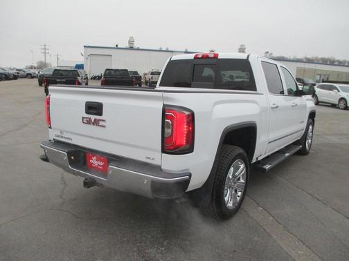 2017 GMC Sierra 1500 SLT