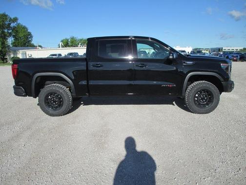 2025 GMC Sierra 1500 AT4X