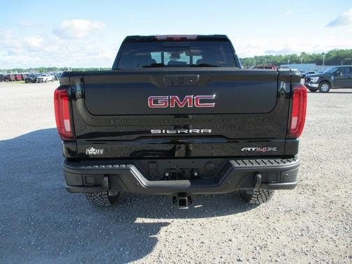 2025 GMC Sierra 1500 AT4X