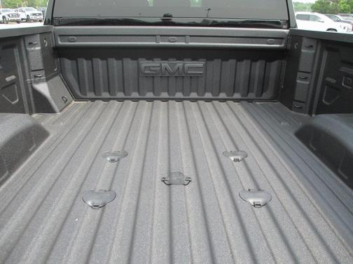 2025 GMC Sierra 2500 AT4
