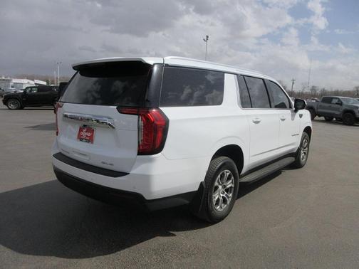 2023 GMC Yukon XL SLE