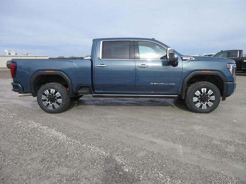 2025 GMC Sierra 2500 Denali