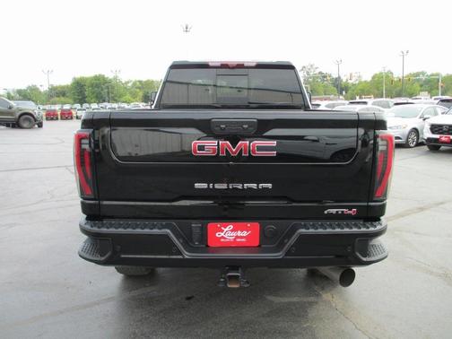 2025 GMC Sierra 2500 AT4