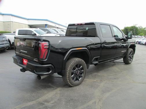 2025 GMC Sierra 2500 AT4