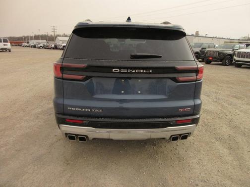 2025 GMC Acadia Denali