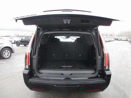 2020 Cadillac Escalade ESV Luxury