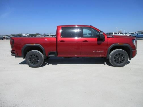 2025 GMC Sierra 2500 AT4