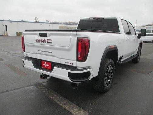 2021 GMC Sierra 2500 AT4