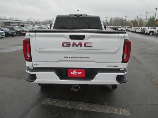 2021 GMC Sierra 2500 AT4