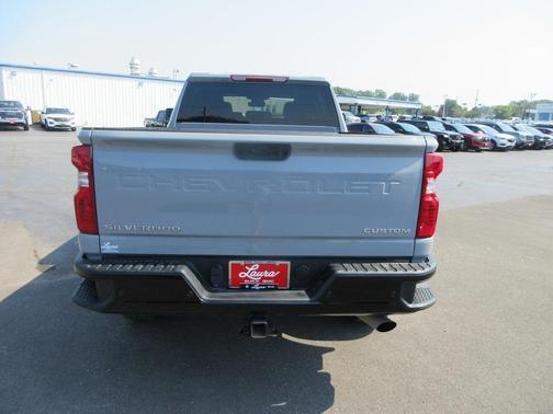 2024 Chevrolet Silverado 2500 Custom