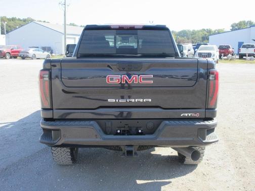 2025 GMC Sierra 2500 AT4