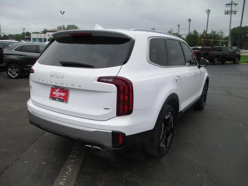2023 Kia Telluride S