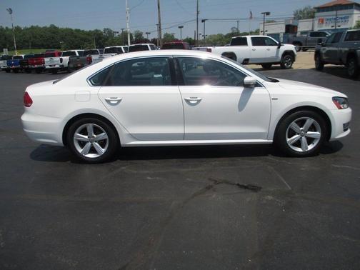 2015 Volkswagen Passat 1.8T Limited Edition