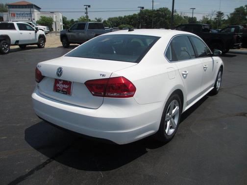 2015 Volkswagen Passat 1.8T Limited Edition