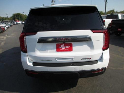 2021 GMC Yukon XL AT4