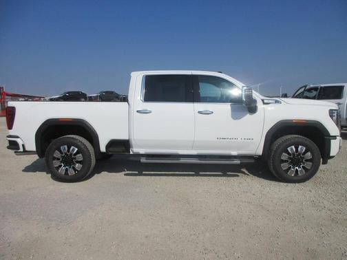 2025 GMC Sierra 2500 Denali