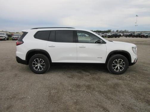 2025 GMC Acadia AT4