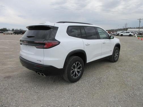 2025 GMC Acadia AT4