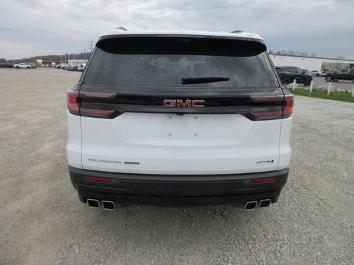 2025 GMC Acadia AT4