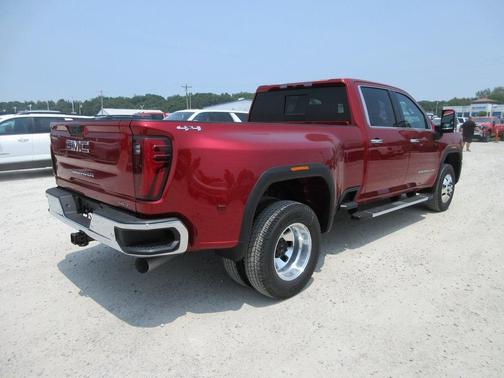 2025 GMC Sierra 3500 SLT
