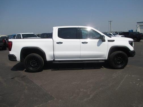 2023 GMC Sierra 1500 AT4X