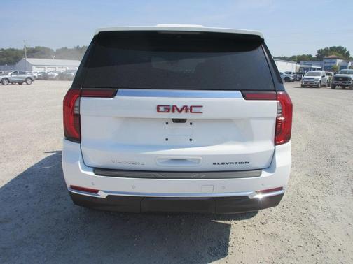 2025 GMC Yukon Elevation
