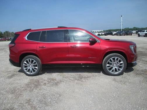 2025 GMC Acadia Denali