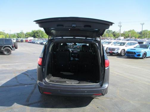 2019 Chrysler Pacifica Touring-L Plus