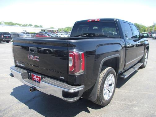 Onyx Black 2018 GMC Sierra 1500 SLT