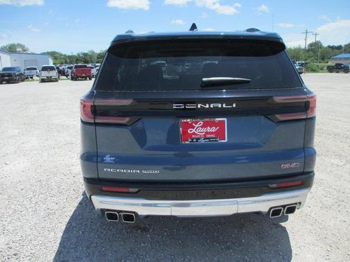 2025 GMC Acadia Denali
