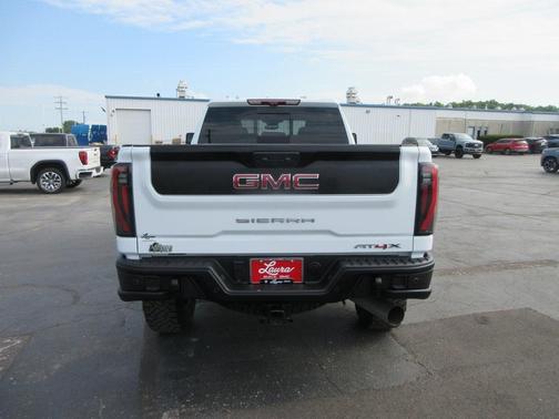 2024 GMC Sierra 2500 AT4X