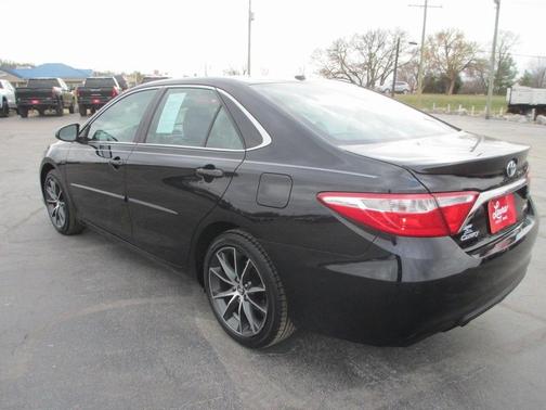 2017 Toyota Camry XSE