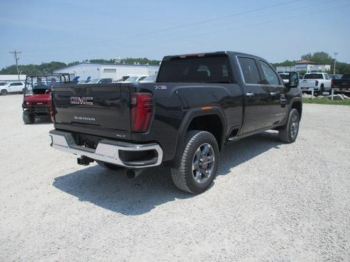 2025 GMC Sierra 3500 SLT