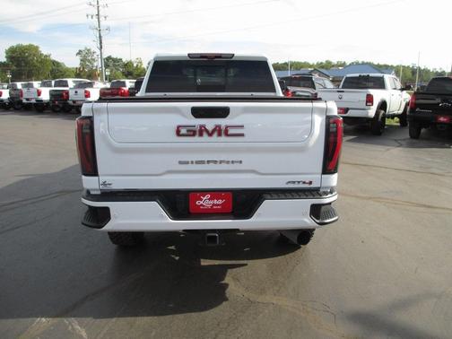 2024 GMC Sierra 2500 AT4