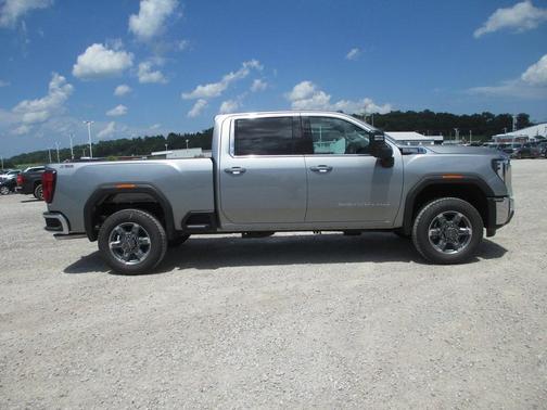 2025 GMC Sierra 2500 SLE