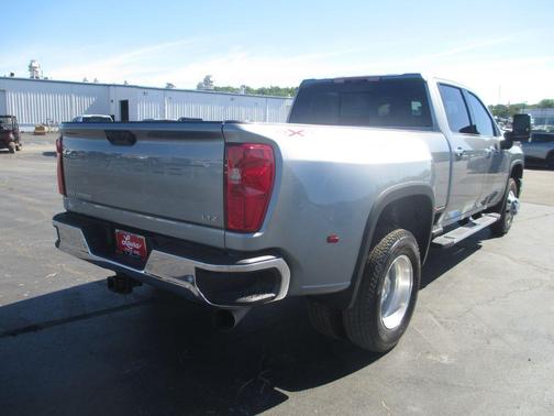 Sterling Gray Metallic 2025 Chevrolet Silverado 3500 LTZ