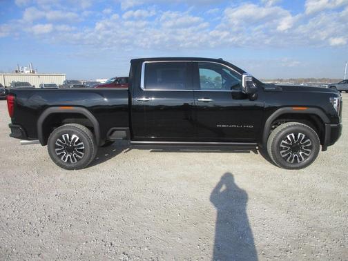 2026 GMC Sierra 2500 Denali Ultimate