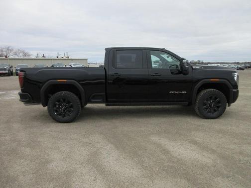 2025 GMC Sierra 2500 AT4