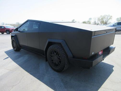 2024 Tesla Cybertruck Base