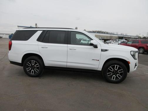 2022 GMC Yukon AT4