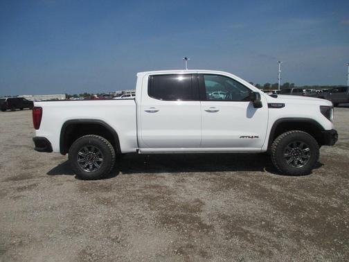 2025 GMC Sierra 1500 AT4X